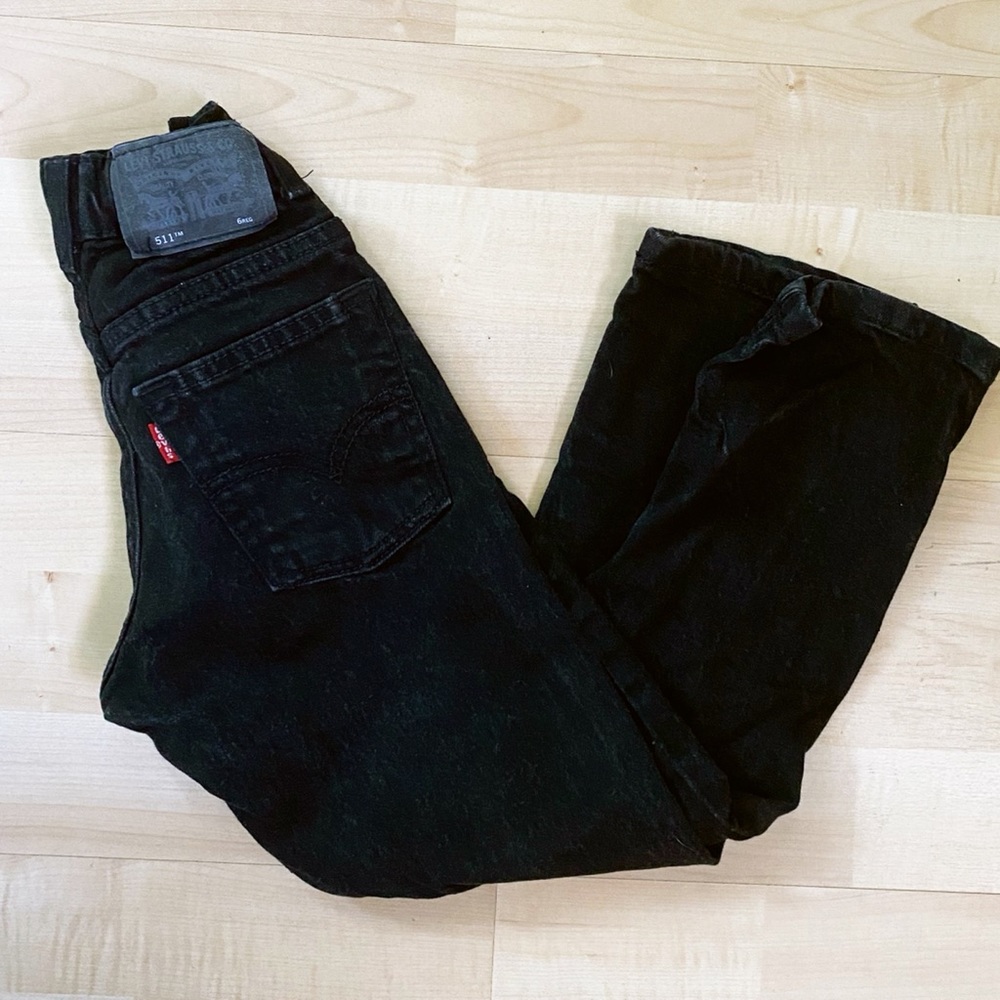 Boys Levi’s 511 slim size 6 reg - black like new